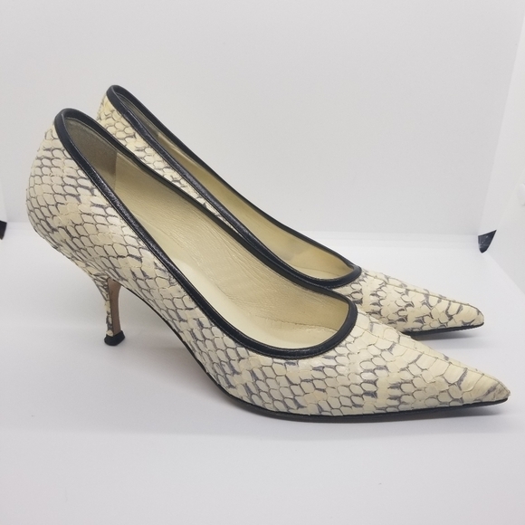 Miu Miu cream and gray snakeskin pointed toe pumps EU 37.5 - Picture 1 of 15